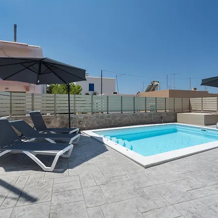 Fasma Suites Perdika  Exterior photo